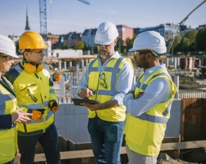 contractors at construction site; OSHA training