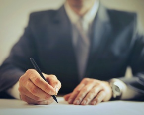 business contract lawyer