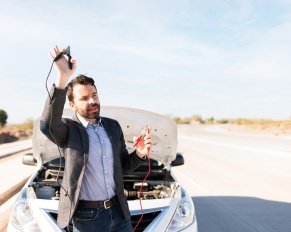 how do car jumping services work