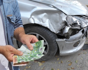 how home caregivers can help seniors sell their junk cars for cash