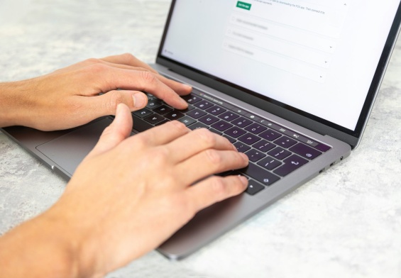 Tech scams warning signs guide for families protecting parents from phishing texts, phone scams, and scam emails